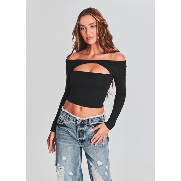 SER.O.YA Artemis Top in Black - Picture 2 of 4